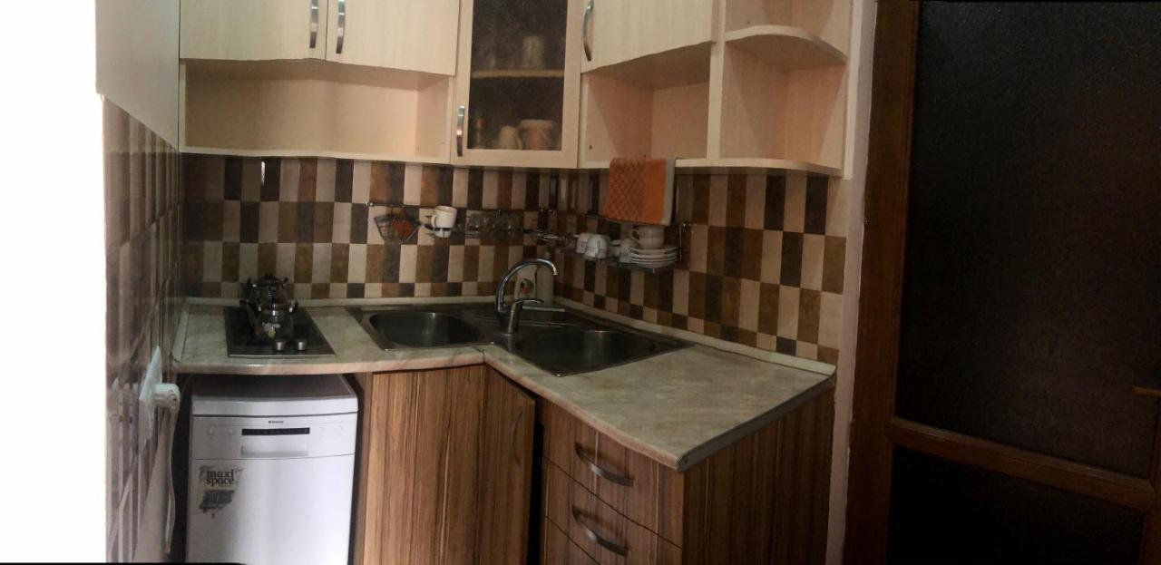 Bed and Breakfast Chez Yvette Garni Exterior foto